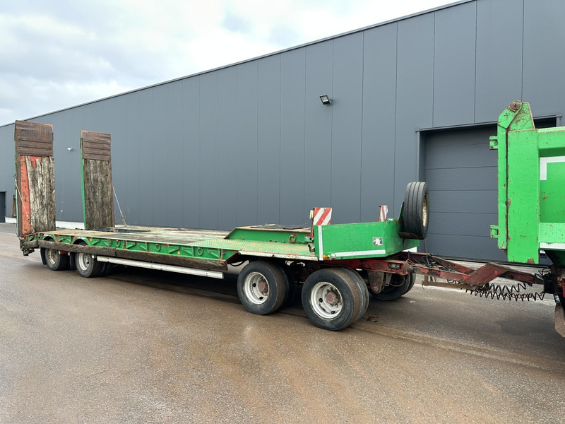 Robuste Kaiser R4004F 40T - 4-AS DIEPLADER / LOWLOADER - STEEL SPRING / BLADVERING / LAMES - BE PAPERS - Remorque porte-engin surbaissée: photos 1 Robuste Kaiser R4004F 40T - 4-AS DIEPLADER / LOWLOADER - STEEL SPRING / BLADVERING / LAMES - BE PAPERS - Remorque porte-engin surbaissée: photos 1