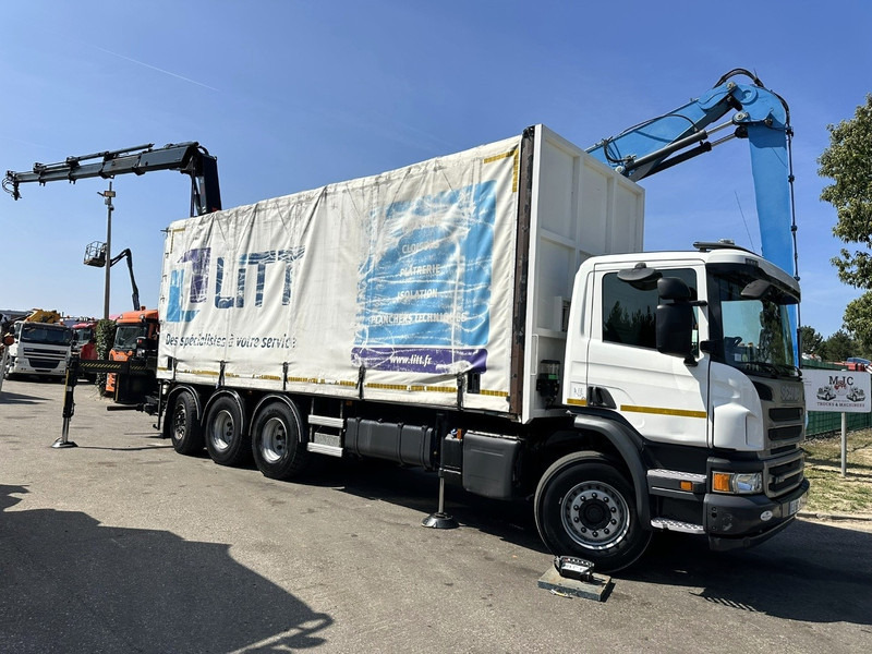 Scania P410 8x4 TRIDEM PRITSCHE PLANE + KRAN HIAB 244 EP-4 HIDUO - RETARDER - LIFT + STEERING AXLE - *327.000km* - RADIO - Camion à rideaux coulissants, Camion grue: photos 1 Scania P410 8x4 TRIDEM PRITSCHE PLANE + KRAN HIAB 244 EP-4 HIDUO - RETARDER - LIFT + STEERING AXLE - *327.000km* - RADIO - Camion à rideaux coulissants, Camion grue: photos 1