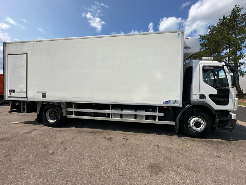 Volvo FE 280 - 19T - FRIGO CARRIER SUPRA 950 (7m55 x 2m47 x 2m40) - EURO 4 - MANUAL - 380V - Camion frigorifique: photos 4 Volvo FE 280 - 19T - FRIGO CARRIER SUPRA 950 (7m55 x 2m47 x 2m40) - EURO 4 - MANUAL - 380V - Camion frigorifique: photos 4