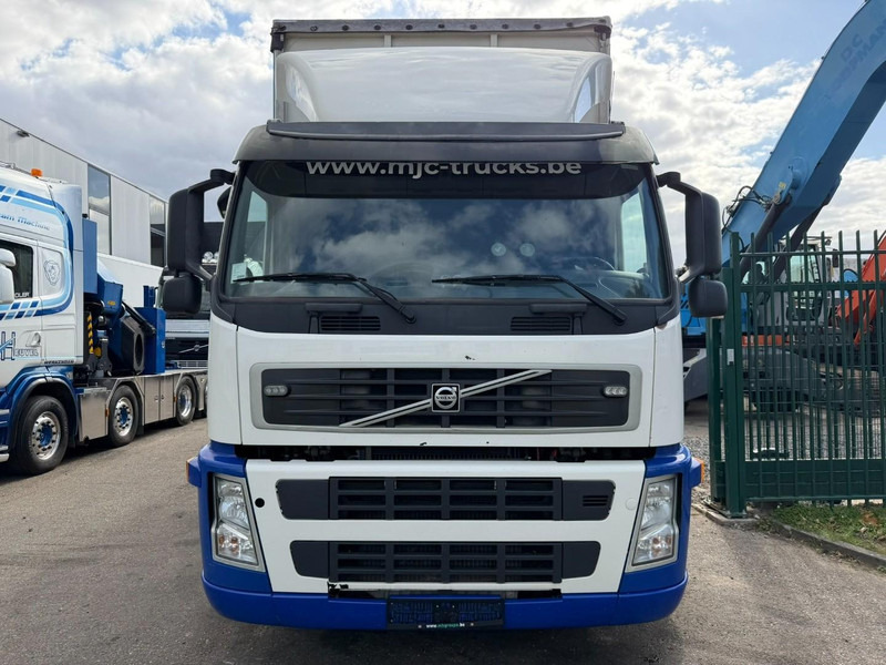 Volvo FM 370 6x2 BOX 8m15 - LIFT + STEERING AXLE - EURO 5 - I SHIFT - 26T - TÜV 06/2026 - VERY NICE CONDITION - BE TRUCK - Camion à rideaux coulissants: photos 2 Volvo FM 370 6x2 BOX 8m15 - LIFT + STEERING AXLE - EURO 5 - I SHIFT - 26T - TÜV 06/2026 - VERY NICE CONDITION - BE TRUCK - Camion à rideaux coulissants: photos 2