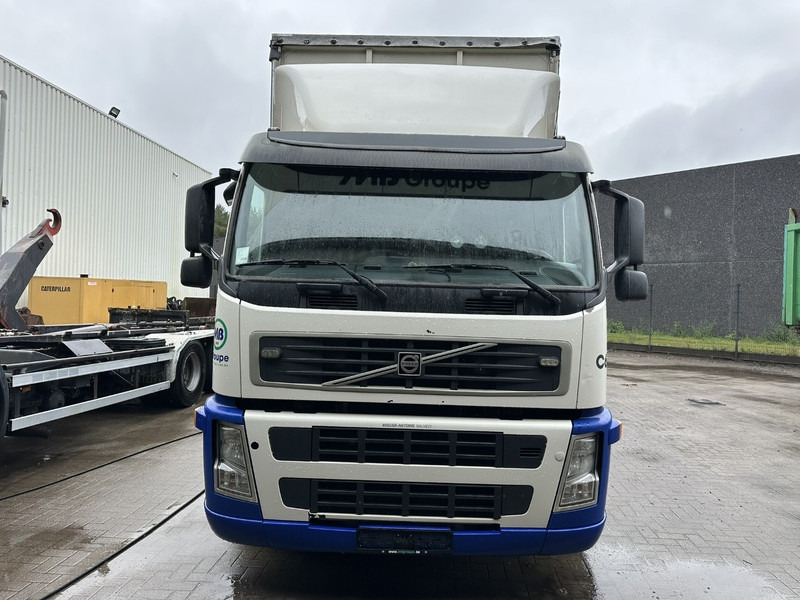 Volvo FM 370 6x2 BOX 8m25 - LIFT + STEERING AXLE - EURO 5 - I SHIFT - 26T - TÜV 06/2026 - BE TRUCK - Camion à rideaux coulissants: photos 3 Volvo FM 370 6x2 BOX 8m25 - LIFT + STEERING AXLE - EURO 5 - I SHIFT - 26T - TÜV 06/2026 - BE TRUCK - Camion à rideaux coulissants: photos 3