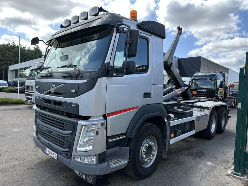 Volvo FM 420 6x4 AJK HOOKLIFT / HAAK 20T - 5760mm - WB 3m90 - HUB REDUCTION / STEEL SUSPENSION - EURO 6 - BE TRUCK - Camion ampliroll: photos 3 Volvo FM 420 6x4 AJK HOOKLIFT / HAAK 20T - 5760mm - WB 3m90 - HUB REDUCTION / STEEL SUSPENSION - EURO 6 - BE TRUCK - Camion ampliroll: photos 3