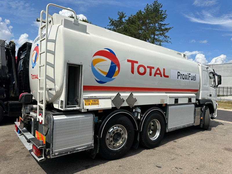 Volvo FM 450 6x2 19.000L - 5 COMP. FUEL TANKER / CITERNE - LIFT + STEERING AXLE - EURO 5 - - Camion citerne: photos 4 Volvo FM 450 6x2 19.000L - 5 COMP. FUEL TANKER / CITERNE - LIFT + STEERING AXLE - EURO 5 - - Camion citerne: photos 4