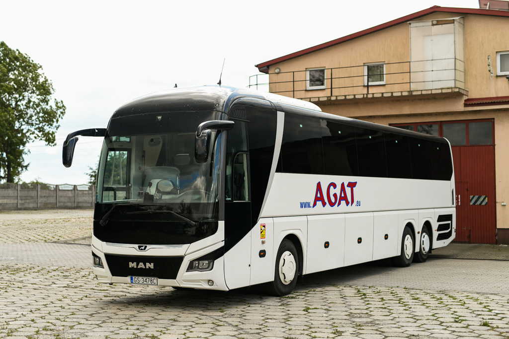 MAN Lion's Coach L R08 Euro VI - Autocar: photos 2 MAN Lion's Coach L R08 Euro VI - Autocar: photos 2