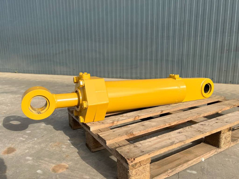 Cat D8 Cylinder - Accessoire pour Engins de chantier: photos 1 Cat D8 Cylinder - Accessoire pour Engins de chantier: photos 1
