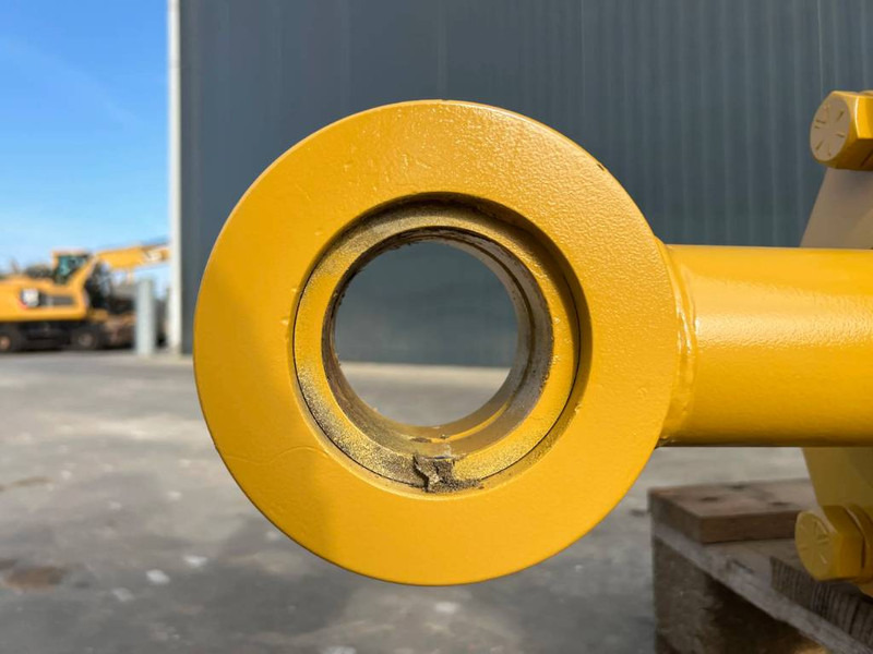 Cat D8 Cylinder - Accessoire pour Engins de chantier: photos 4 Cat D8 Cylinder - Accessoire pour Engins de chantier: photos 4