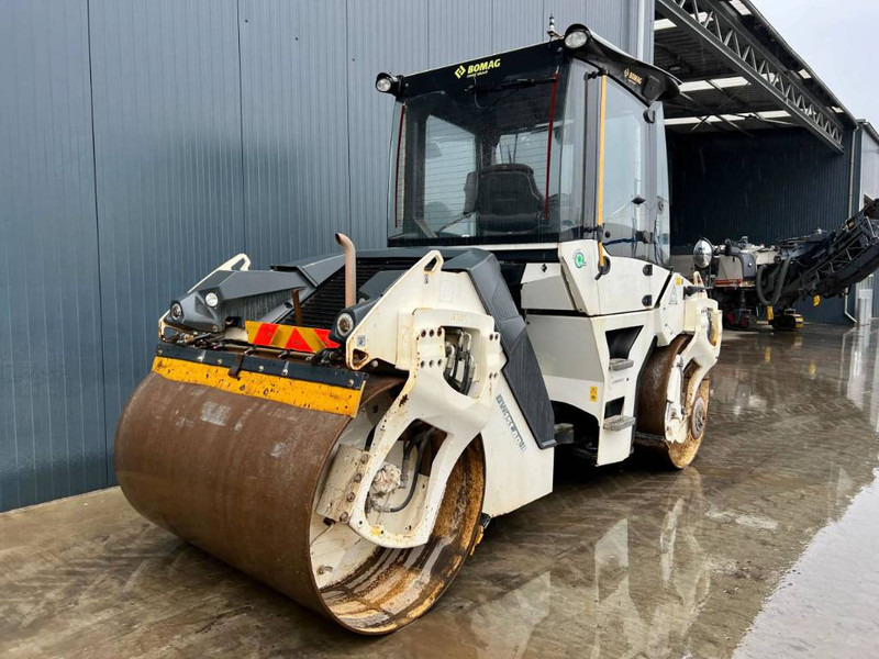 Bomag BW151AD-5 - Compacteur: photos 4 Bomag BW151AD-5 - Compacteur: photos 4