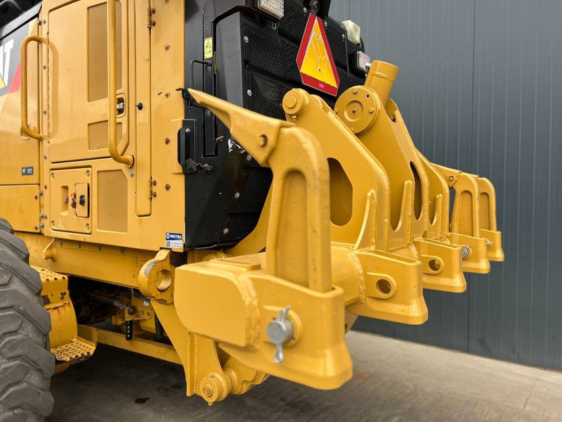 Cat 140M2 AWD - Niveleuse: photos 5 Cat 140M2 AWD - Niveleuse: photos 5