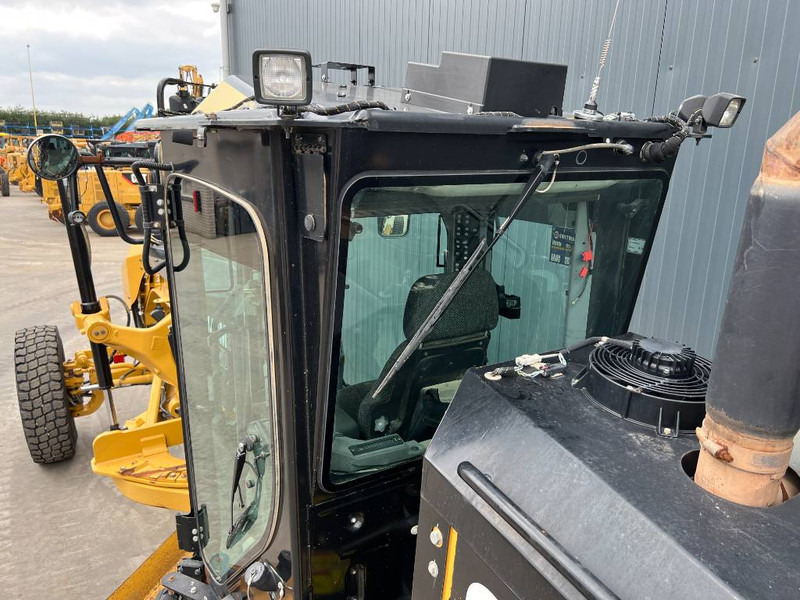 Cat 140M2 AWD - Niveleuse: photos 5 Cat 140M2 AWD - Niveleuse: photos 5