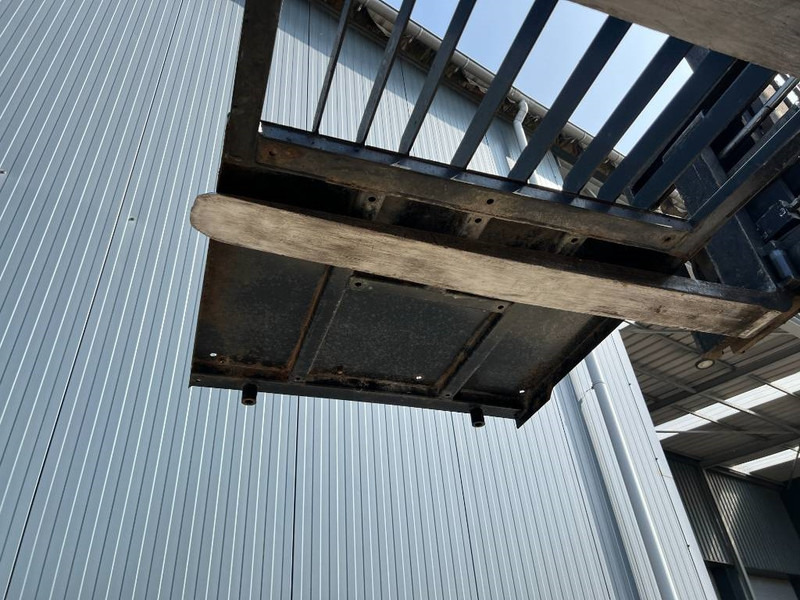 Cat 313E / 320F / 323E / 325F / 329E / 330F / 336E / 3 - Cabine et intérieur pour Engins de chantier: photos 2 Cat 313E / 320F / 323E / 325F / 329E / 330F / 336E / 3 - Cabine et intérieur pour Engins de chantier: photos 2