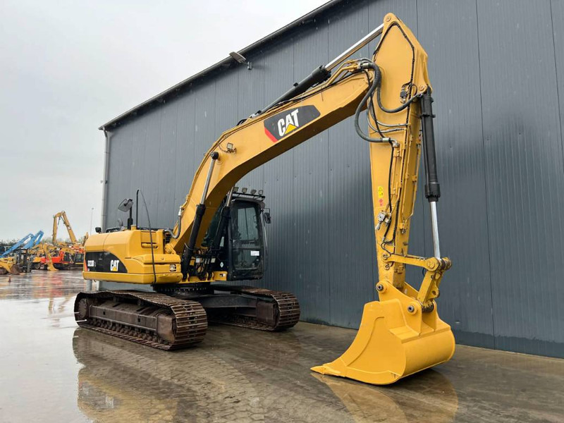 Cat 323D L - Pelle sur chenille: photos 3 Cat 323D L - Pelle sur chenille: photos 3