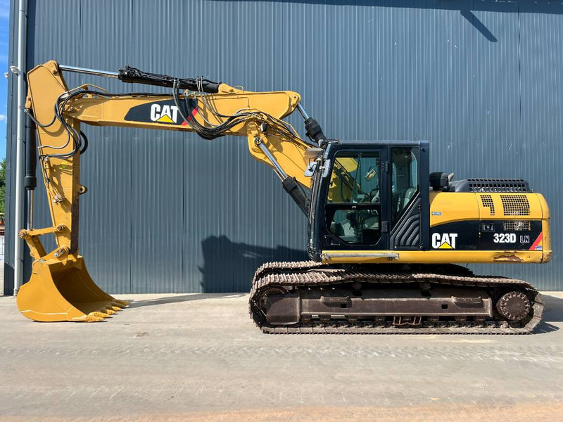 Cat 323D LN VA - Pelle sur chenille: photos 3 Cat 323D LN VA - Pelle sur chenille: photos 3