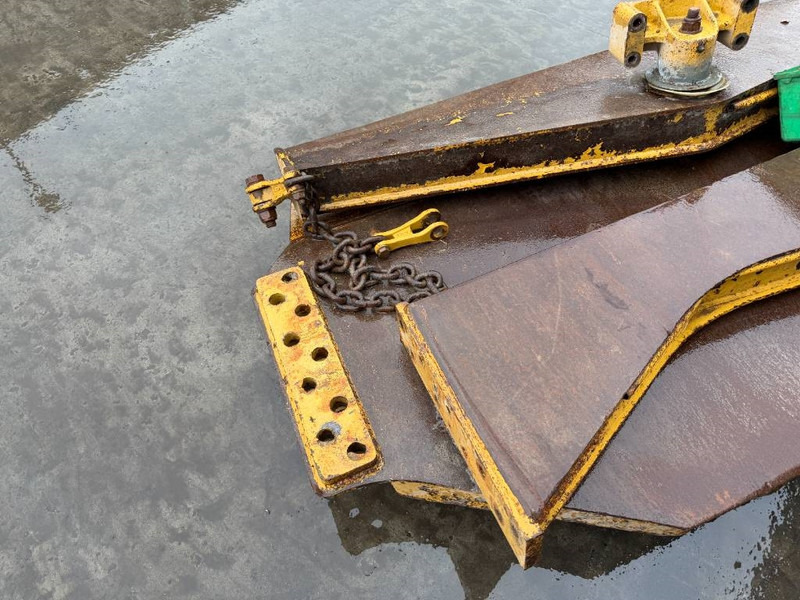 Cat 730 - Hayon élévateur pour Engins de chantier: photos 5 Cat 730 - Hayon élévateur pour Engins de chantier: photos 5