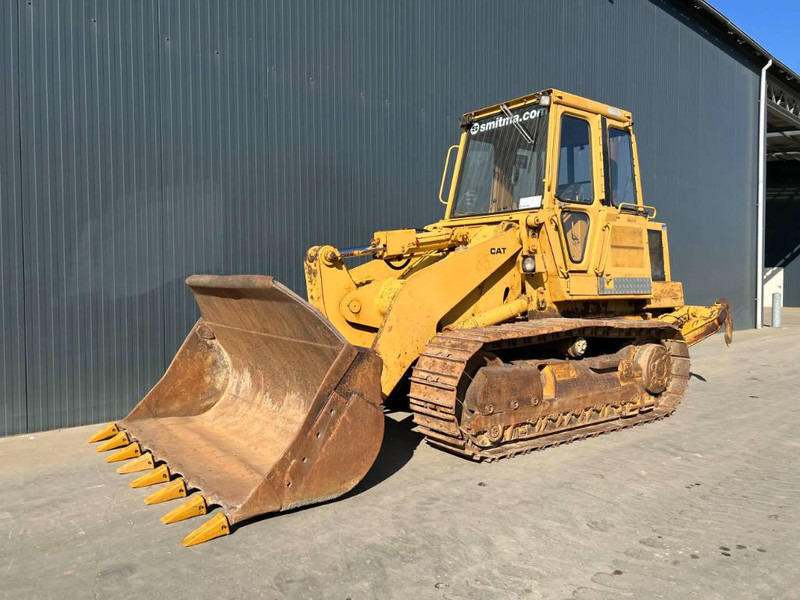 Cat 953 - Ripper - Chargeuse sur chenilles: photos 1 Cat 953 - Ripper - Chargeuse sur chenilles: photos 1