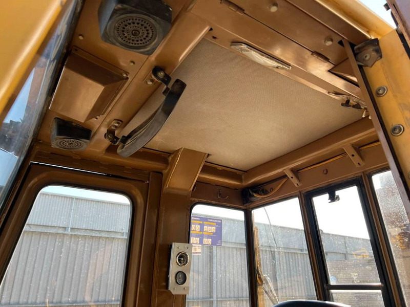 Chargeuse sur chenilles Cat 953 - Ripper: photos 18