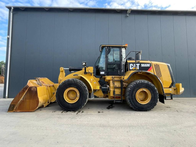 Cat 966M - Chargeuse sur pneus: photos 5 Cat 966M - Chargeuse sur pneus: photos 5