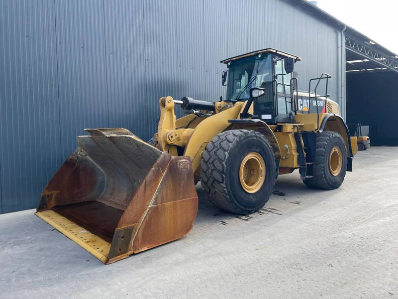 Cat 966M - Chargeuse sur pneus: photos 1 Cat 966M - Chargeuse sur pneus: photos 1