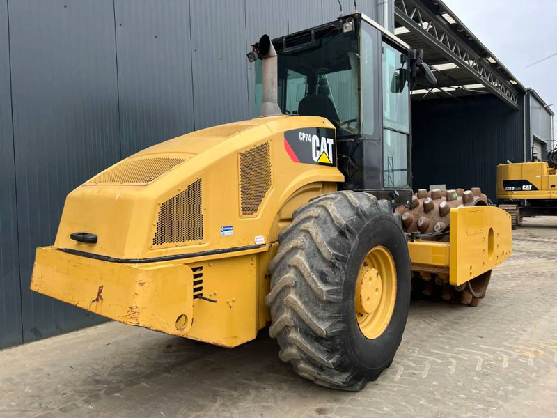 Cat CP74 - Compacteur: photos 4 Cat CP74 - Compacteur: photos 4