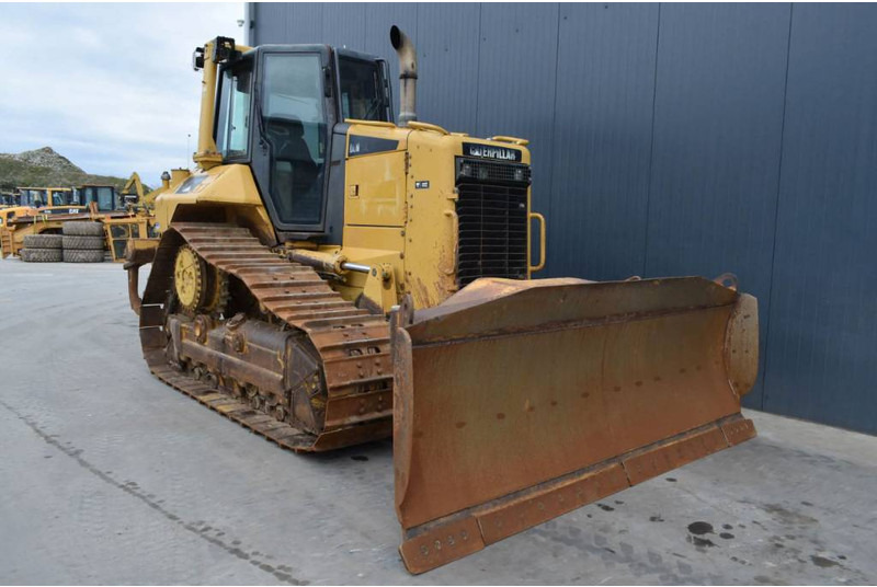 Cat D6N XL - Bulldozer: photos 5 Cat D6N XL - Bulldozer: photos 5