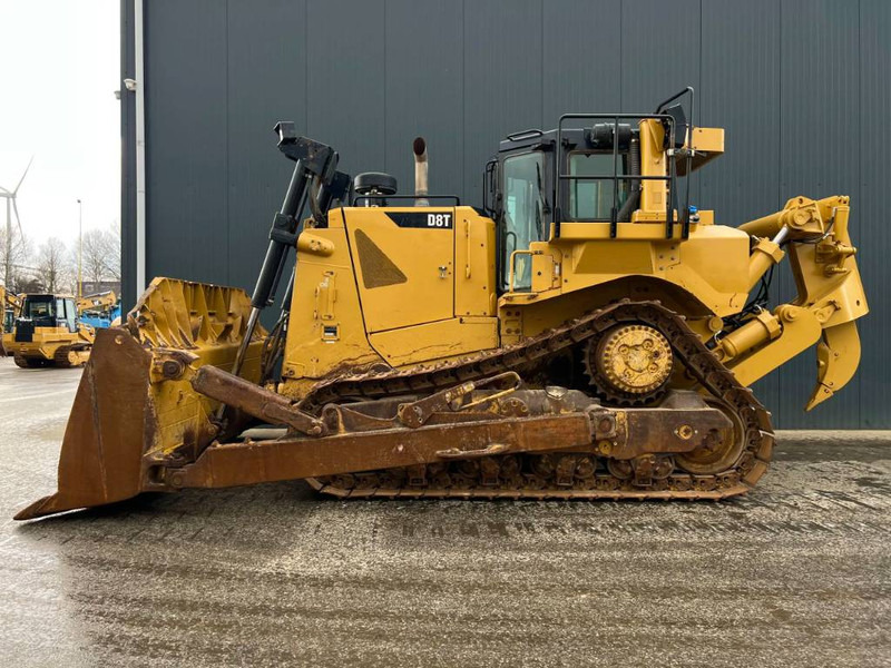 Cat D8T - CE - New Ripper - Bulldozer: photos 1 Cat D8T - CE - New Ripper - Bulldozer: photos 1