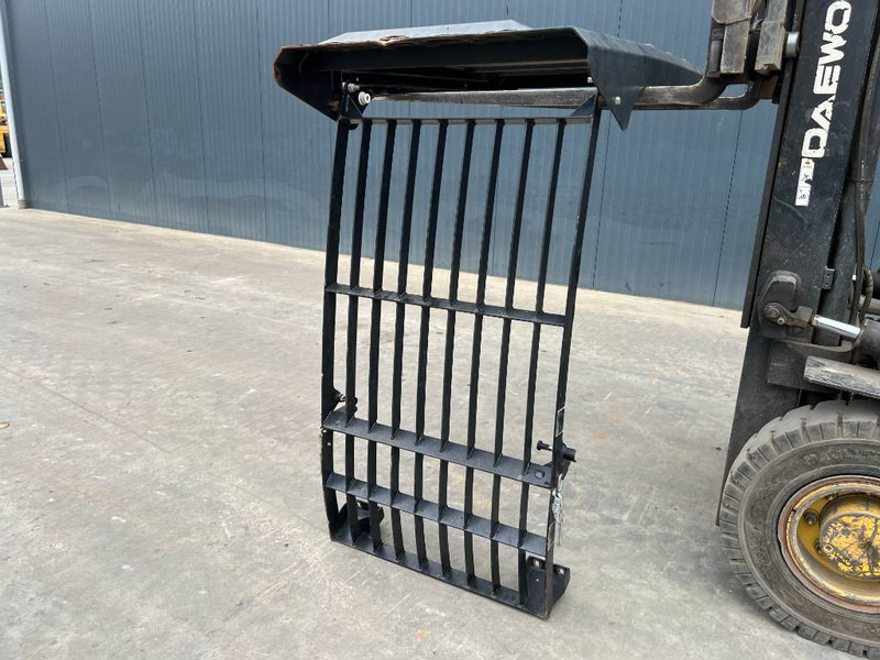 Cat M313D / M315D / M316D / M318D / M322D / M325D - Cabine et intérieur pour Engins de chantier: photos 1 Cat M313D / M315D / M316D / M318D / M322D / M325D - Cabine et intérieur pour Engins de chantier: photos 1