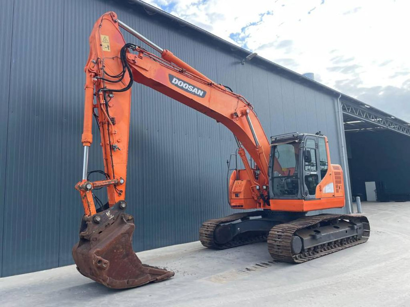 Doosan DX235LCR - Pelle sur chenille: photos 1 Doosan DX235LCR - Pelle sur chenille: photos 1