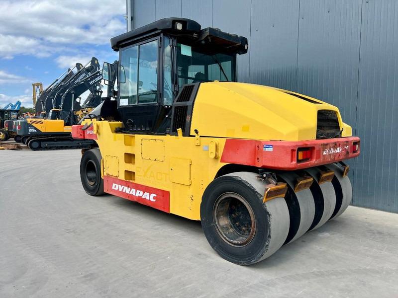 Dynapac CP224 - Compacteur à pneus: photos 3 Dynapac CP224 - Compacteur à pneus: photos 3