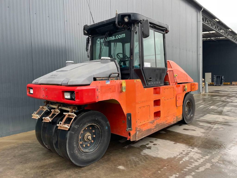 Dynapac CP224 - Compacteur à pneus: photos 1 Dynapac CP224 - Compacteur à pneus: photos 1