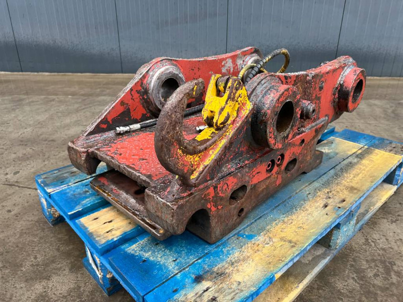 Engcon S70 - 323D - Attache rapide pour Engins de chantier: photos 1 Engcon S70 - 323D - Attache rapide pour Engins de chantier: photos 1