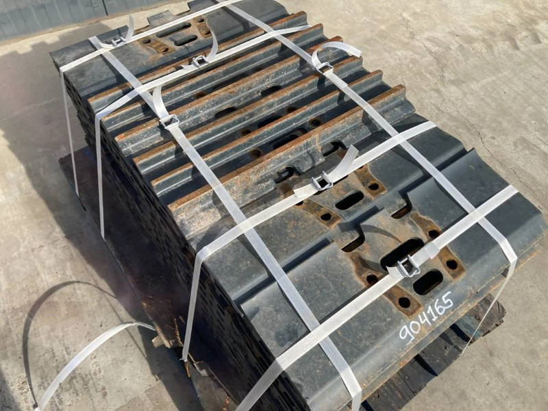 Komatsu PC150 / PC160 / PC180 / PC210 / PC240 3 Grouser 60 - Frame/ Châssis pour Engins de chantier: photos 2 Komatsu PC150 / PC160 / PC180 / PC210 / PC240 3 Grouser 60 - Frame/ Châssis pour Engins de chantier: photos 2