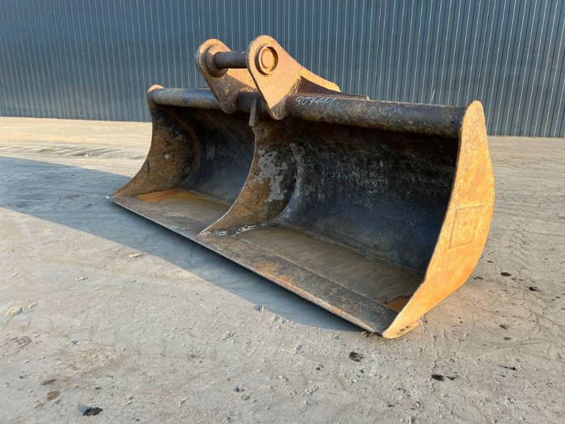 Miller Caterpillar 311D / 312D / 312E / 313F / 314D / 31 - Godet pour Engins de chantier: photos 1 Miller Caterpillar 311D / 312D / 312E / 313F / 314D / 31 - Godet pour Engins de chantier: photos 1