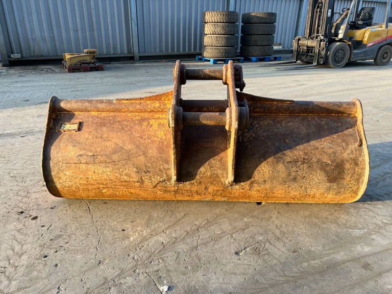 Miller Caterpillar 311D / 312D / 312E / 313F / 314D / 31 - Godet pour Engins de chantier: photos 5 Miller Caterpillar 311D / 312D / 312E / 313F / 314D / 31 - Godet pour Engins de chantier: photos 5