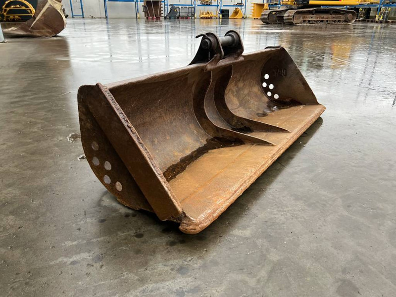 Miller Geith Caterpillar 305 / 306 - Godet pour Engins de chantier: photos 3 Miller Geith Caterpillar 305 / 306 - Godet pour Engins de chantier: photos 3