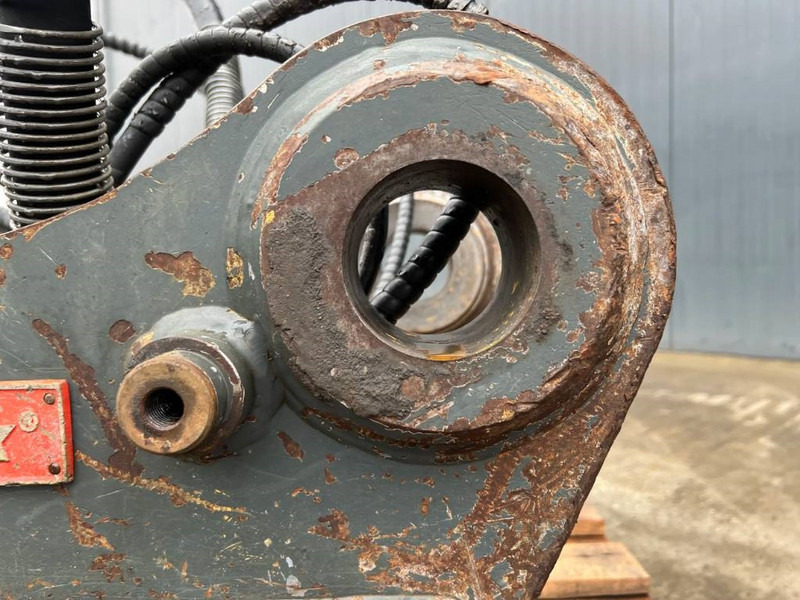 Attache rapide pour Engins de chantier OilQuick OQ70/55 - 323D: photos 12