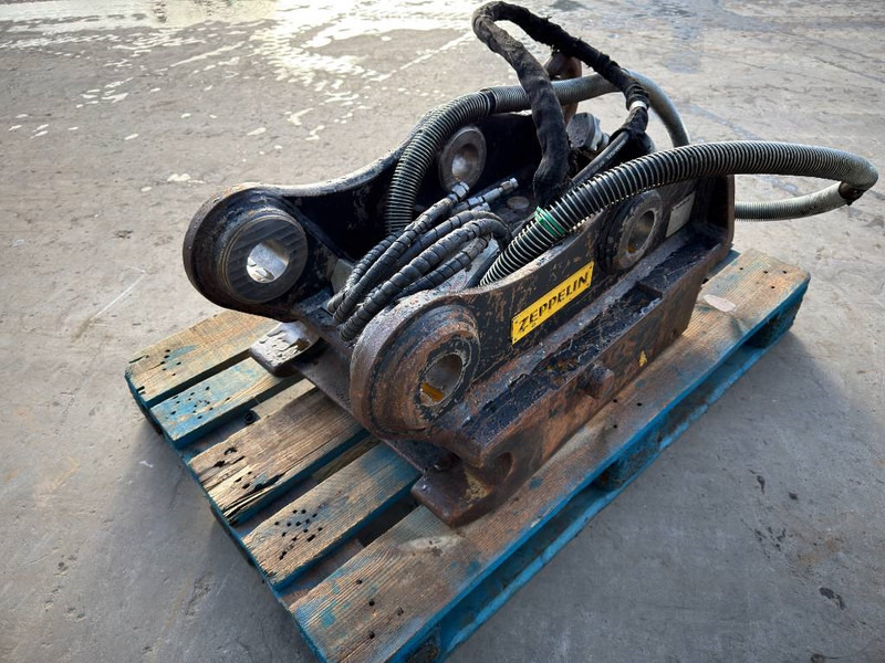 OilQuick OQ70/55 - M314F / M316F / M318F - Attache rapide pour Engins de chantier: photos 4 OilQuick OQ70/55 - M314F / M316F / M318F - Attache rapide pour Engins de chantier: photos 4