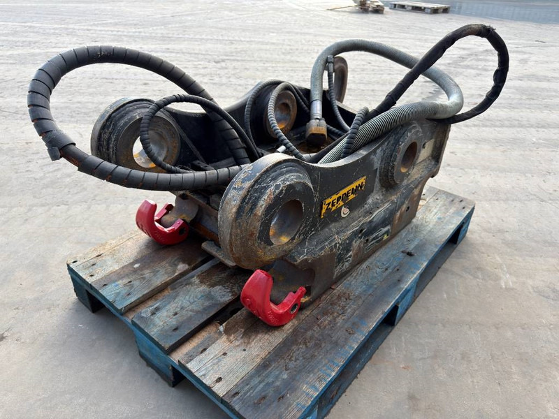 OilQuick OQ80 - 336F - Attache rapide pour Engins de chantier: photos 5 OilQuick OQ80 - 336F - Attache rapide pour Engins de chantier: photos 5