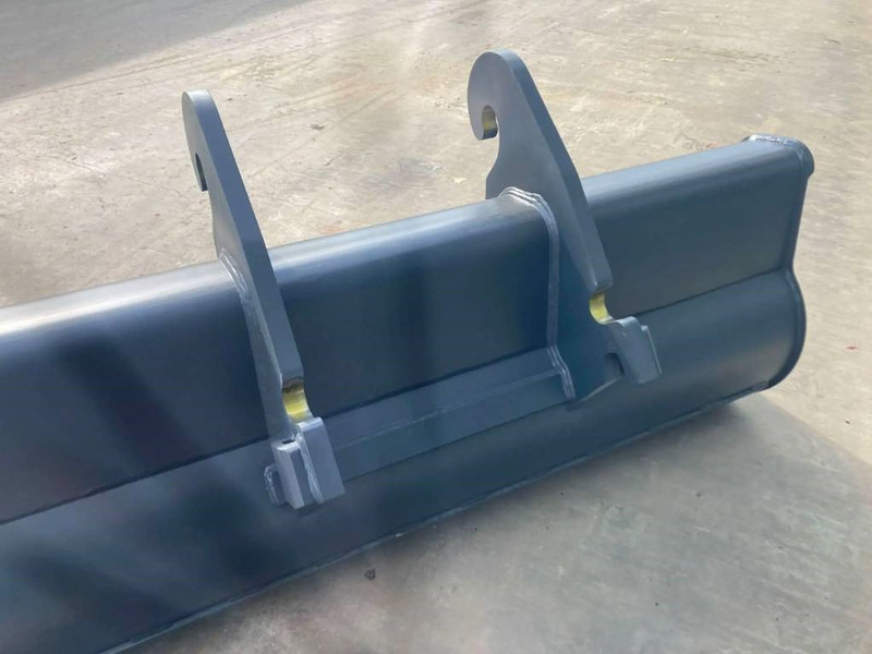 Smitma CW30 2.00m - Godet pour Engins de chantier: photos 5 Smitma CW30 2.00m - Godet pour Engins de chantier: photos 5