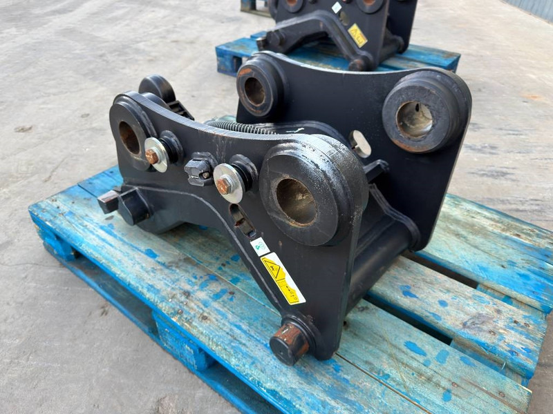 Attache rapide pour Engins de chantier neuf Verachtert CW20S - M312 / M314F / M315D / M315F / M316C / M31: photos 7