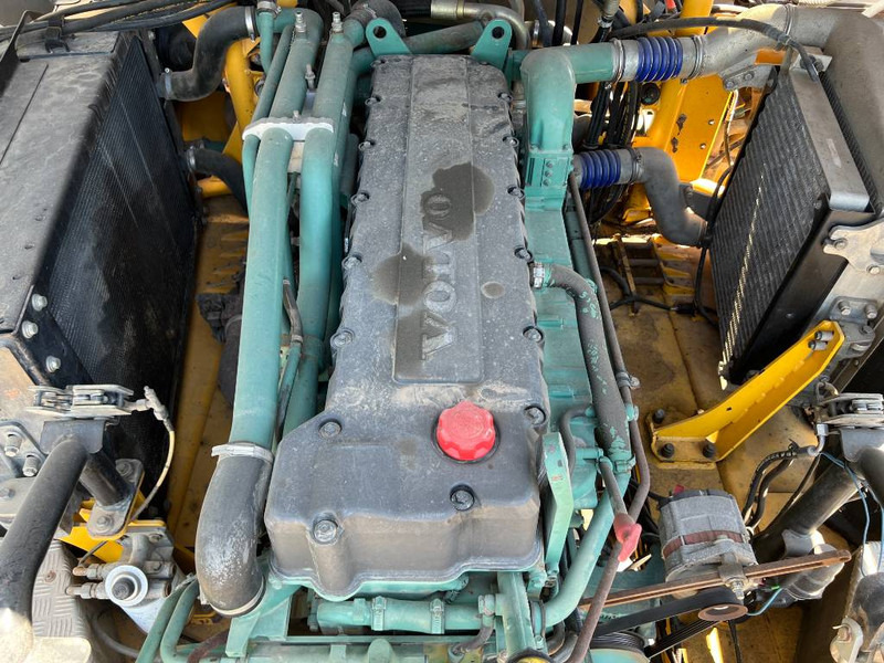 Tombereau articulé Volvo A 40 D: photos 14
