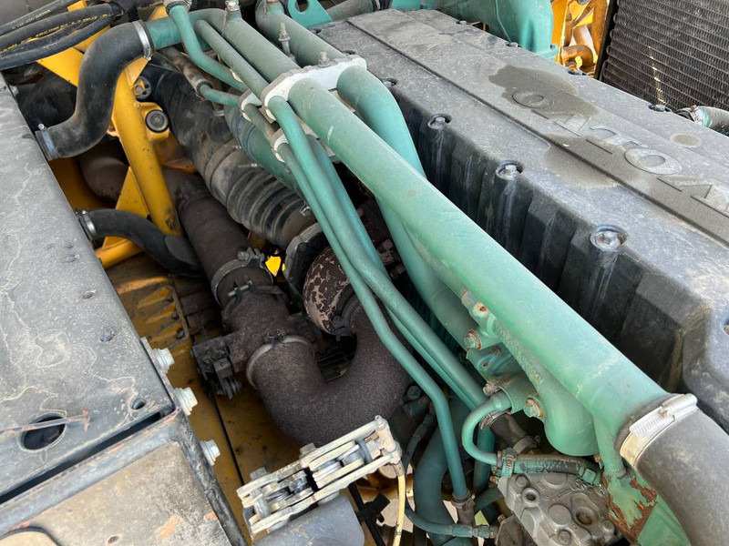 Tombereau articulé Volvo A 40 D: photos 16