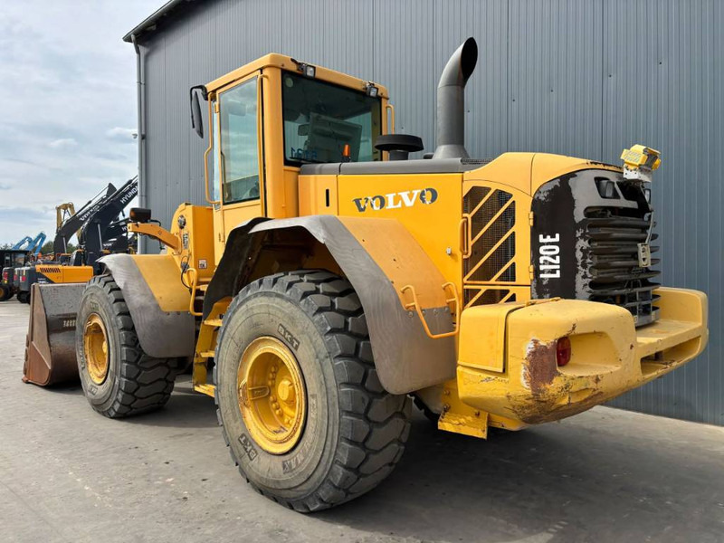 Volvo L120E - Chargeuse sur pneus: photos 2 Volvo L120E - Chargeuse sur pneus: photos 2