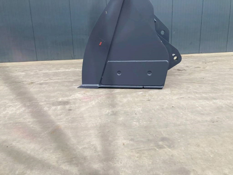 Godet pour Engins de chantier neuf Volvo L120G: photos 8 Godet pour Engins de chantier neuf Volvo L120G: photos 8