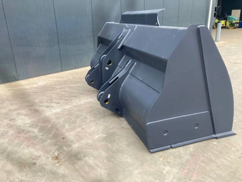 Godet pour Engins de chantier neuf Volvo L120G: photos 7 Godet pour Engins de chantier neuf Volvo L120G: photos 7