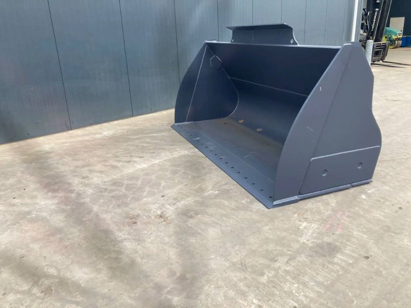 Volvo L120H - Godet pour Engins de chantier: photos 5 Volvo L120H - Godet pour Engins de chantier: photos 5