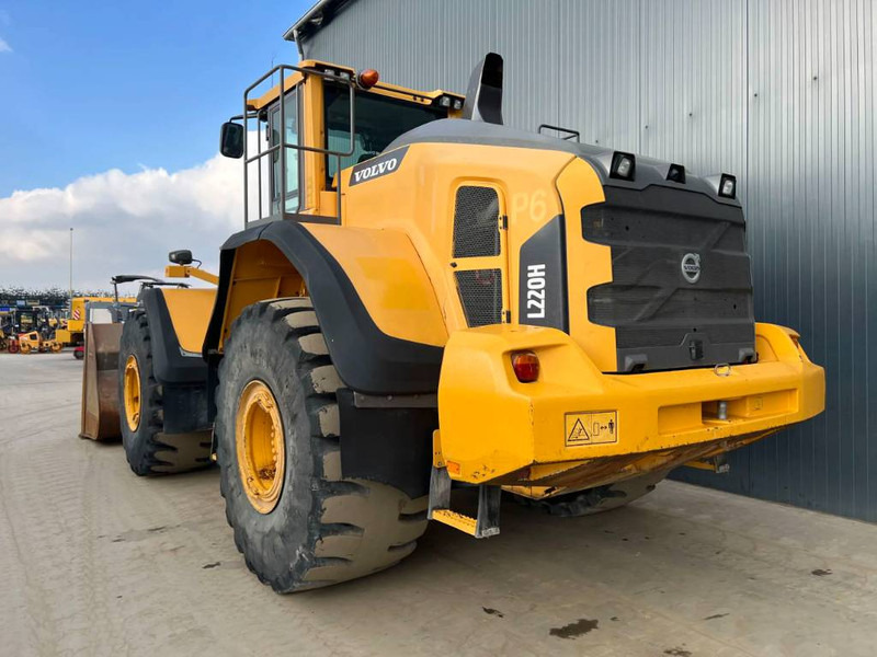 Volvo L220H - Chargeuse sur pneus: photos 2 Volvo L220H - Chargeuse sur pneus: photos 2