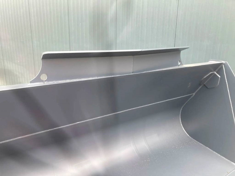 Volvo L90E - Godet pour Engins de chantier: photos 4 Volvo L90E - Godet pour Engins de chantier: photos 4