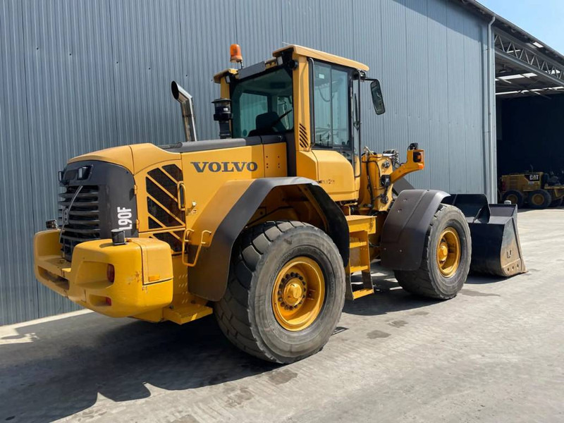 Volvo L90F - 3rd valve - Chargeuse sur pneus: photos 4 Volvo L90F - 3rd valve - Chargeuse sur pneus: photos 4