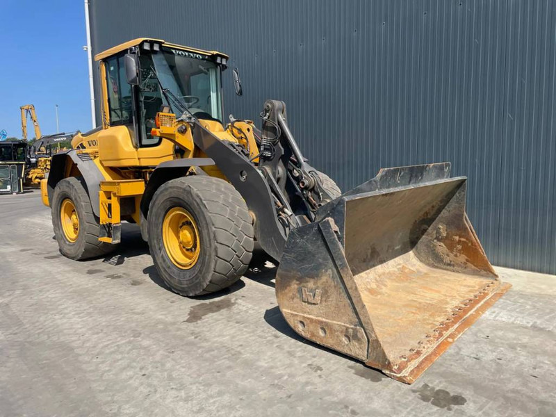 Volvo L90F - 3rd valve - Chargeuse sur pneus: photos 3 Volvo L90F - 3rd valve - Chargeuse sur pneus: photos 3