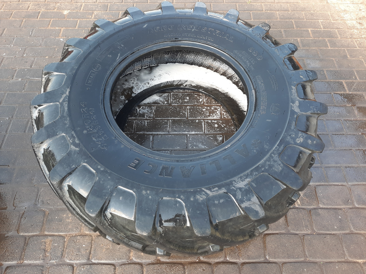 ALLIANCE Agro Industrial - Roue complète pour Machine agricole: photos 2 ALLIANCE Agro Industrial - Roue complète pour Machine agricole: photos 2
