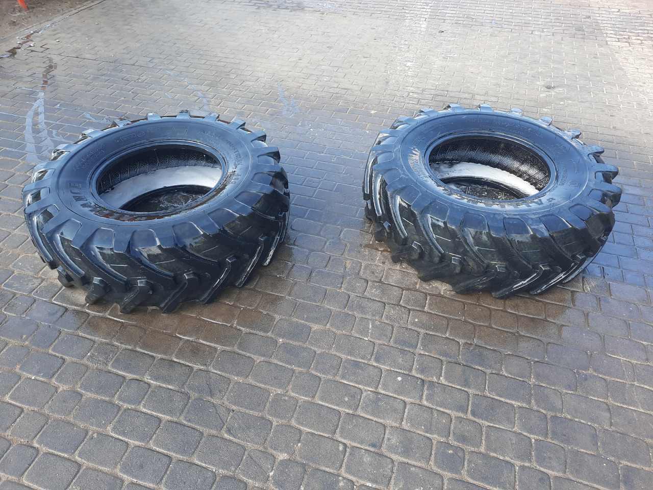ALLIANCE Agro Industrial - Roue complète pour Machine agricole: photos 1 ALLIANCE Agro Industrial - Roue complète pour Machine agricole: photos 1